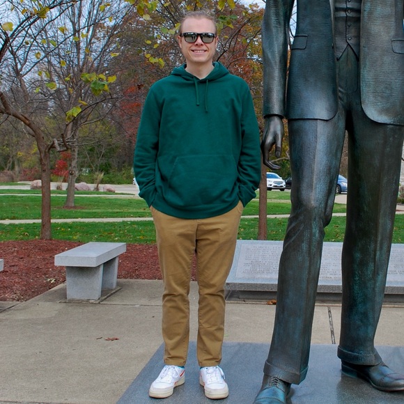 Meet your Posher, Cody - Picture 1 of 1